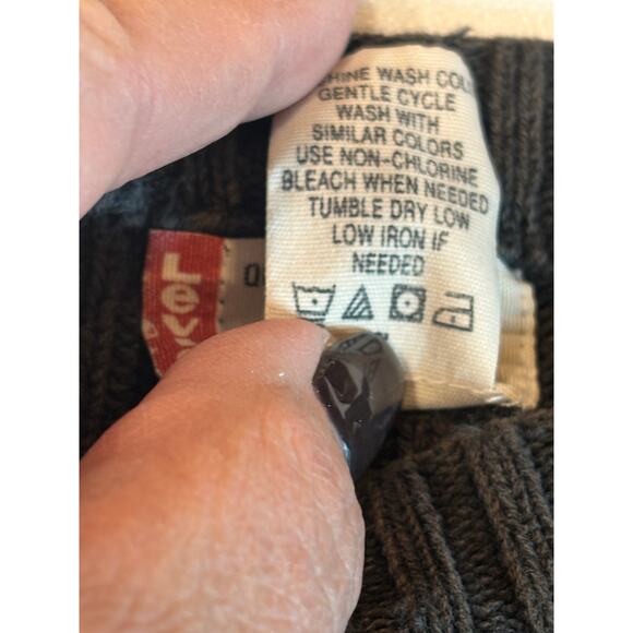 Levi's Women's Ribbed Gray Sweater 100 % Cotton Size M Flawed - Picture 9 of 9